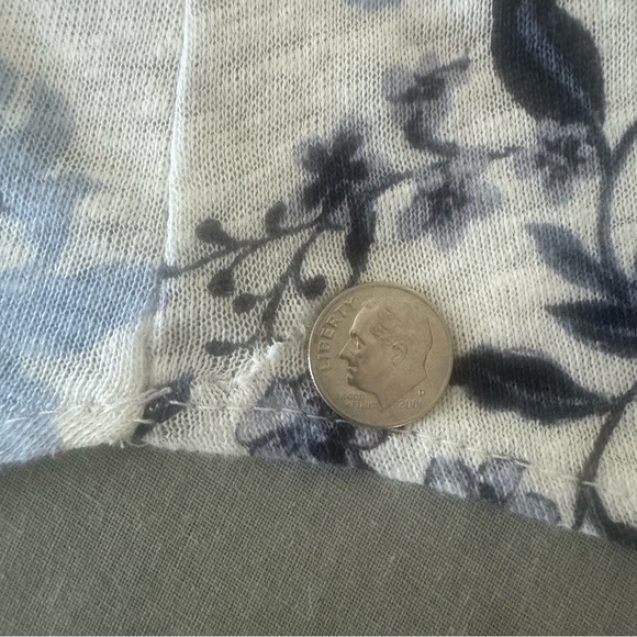 RACHEL ZOE 100% Linen Floral Knit Tunic Tee V-Neck Top 3/4 Sleeves Blue White - Picture 16 of 16